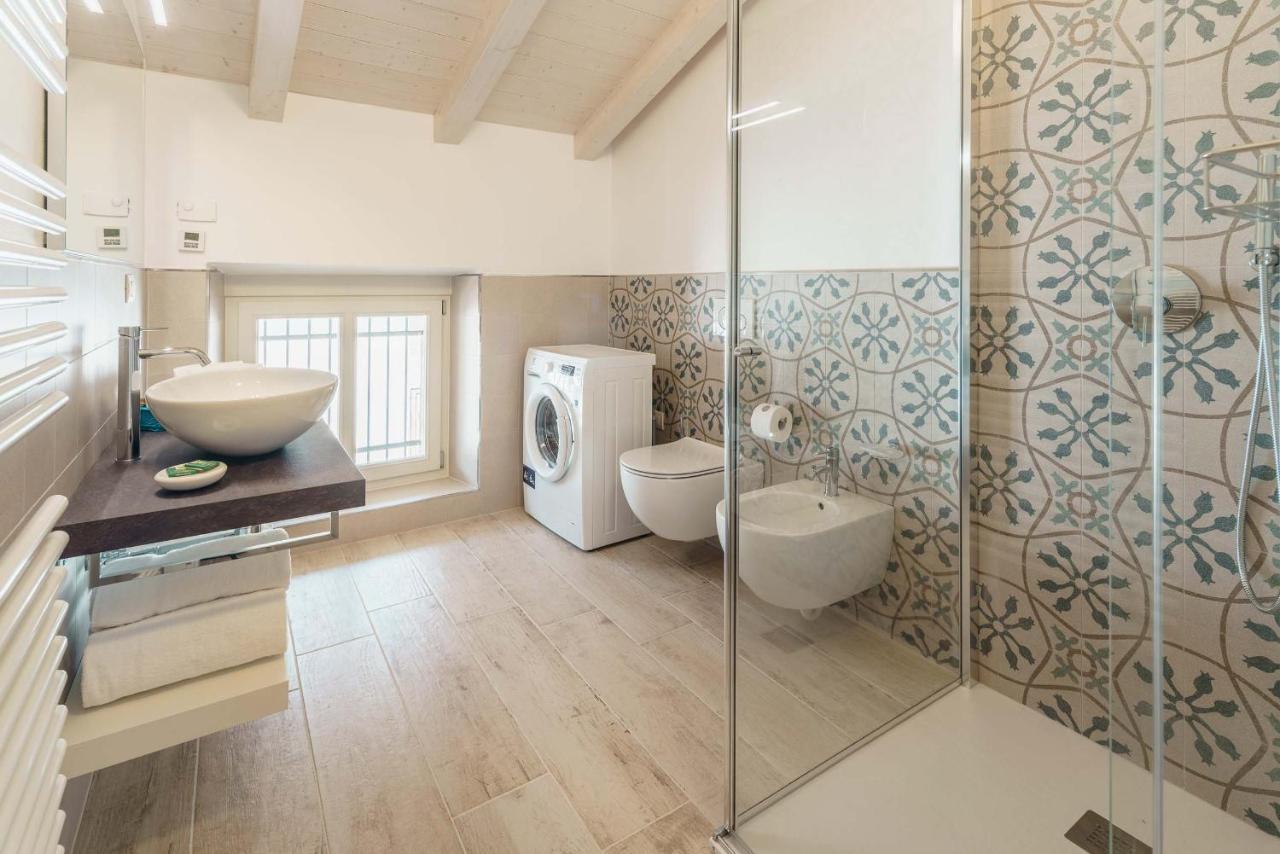 Casa Dei Maestri Luxury Apartments Arco Bagian luar foto