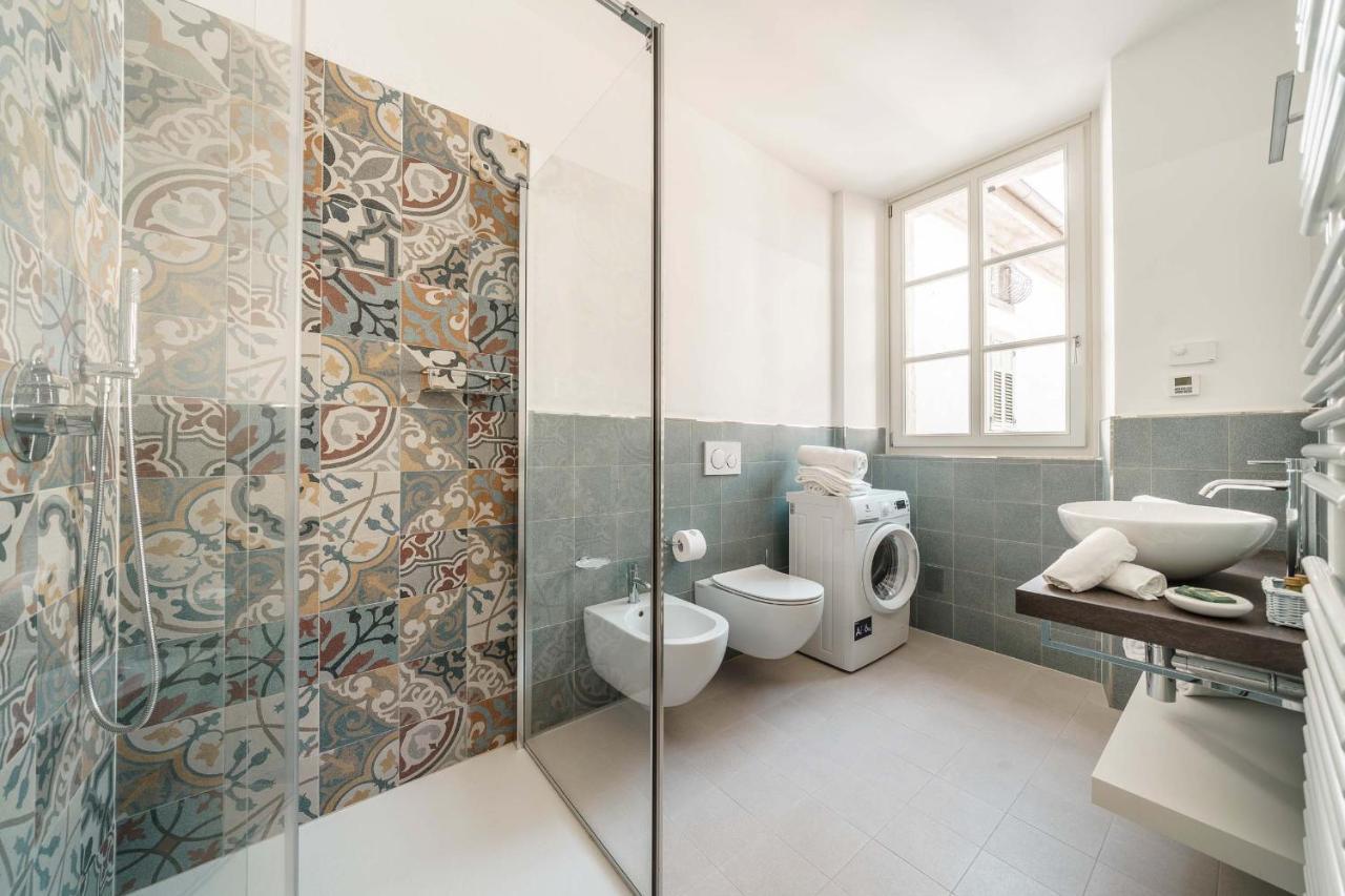 Casa Dei Maestri Luxury Apartments Arco Bagian luar foto