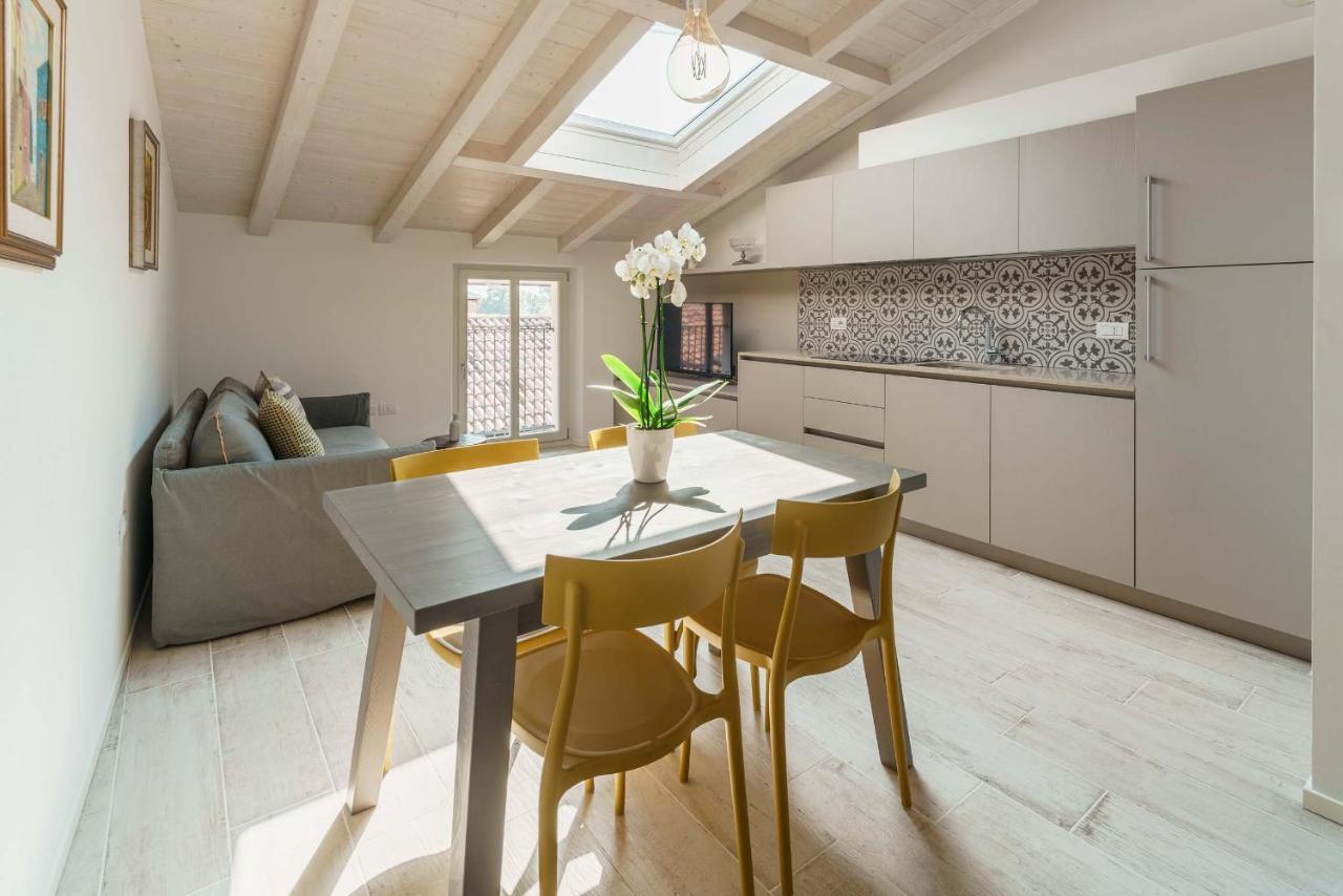 Casa Dei Maestri Luxury Apartments Arco Bagian luar foto