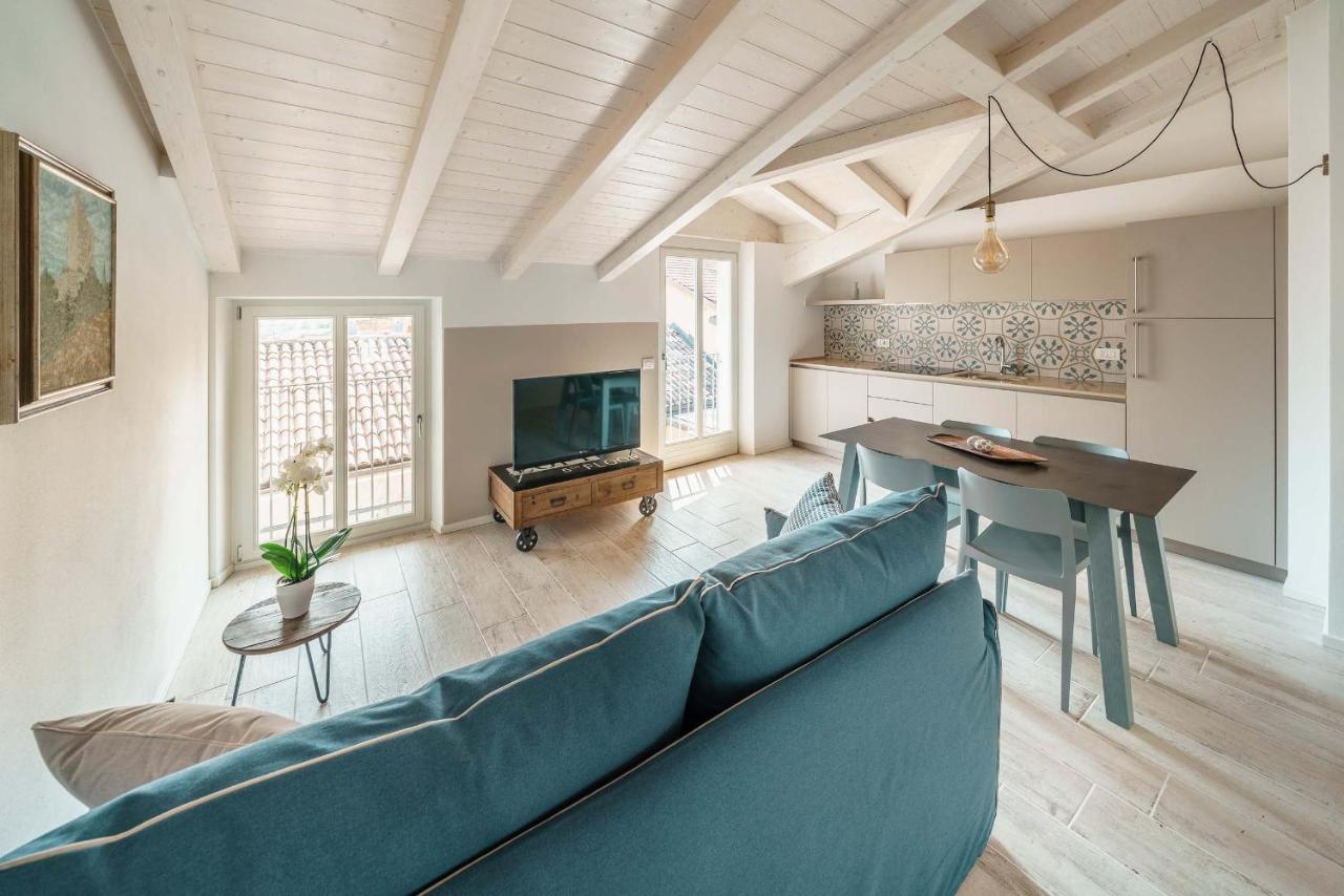 Casa Dei Maestri Luxury Apartments Arco Bagian luar foto